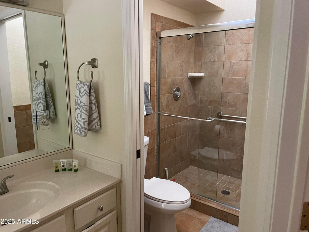 5521 E Paradise Drive - Photo 6