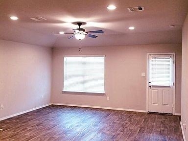 519 Green Clover Lane - Photo 4