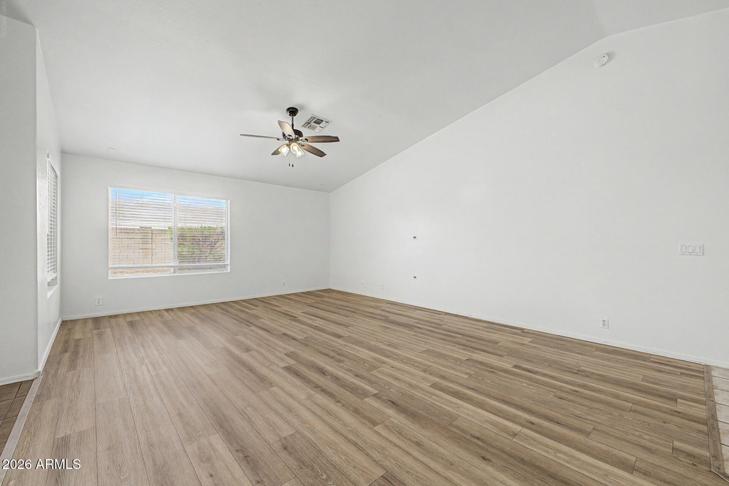 930 E Harwell Road - Photo 7