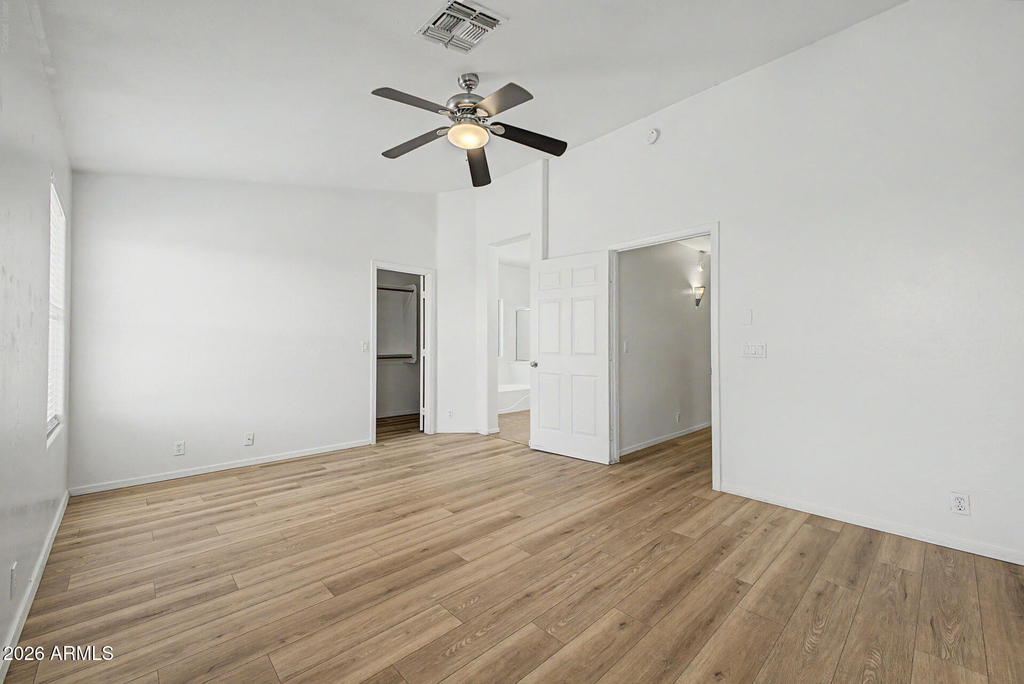 930 E Harwell Road - Photo 17
