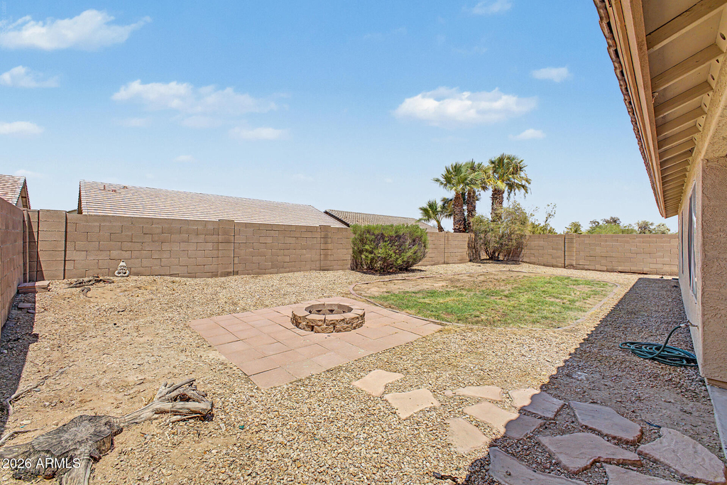 930 E Harwell Road - Photo 34