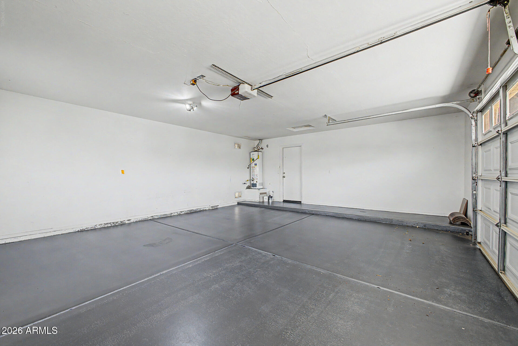 930 E Harwell Road - Photo 33