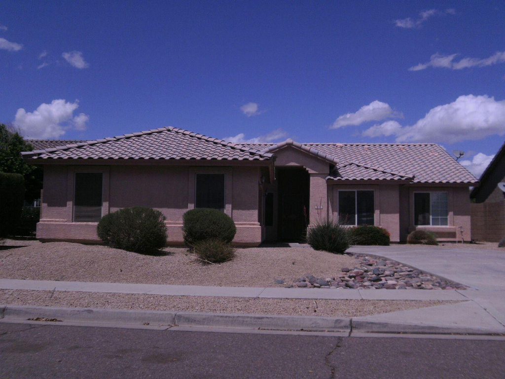 930 E Harwell Road - Photo 1