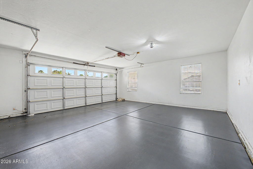 930 E Harwell Road - Photo 32