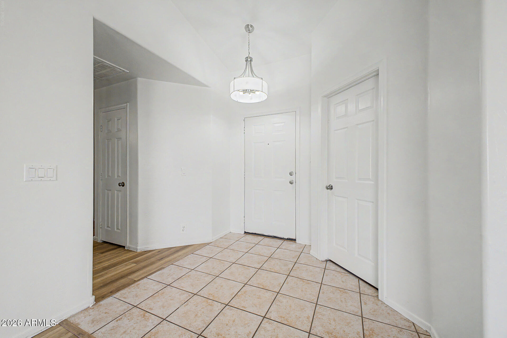 930 E Harwell Road - Photo 4