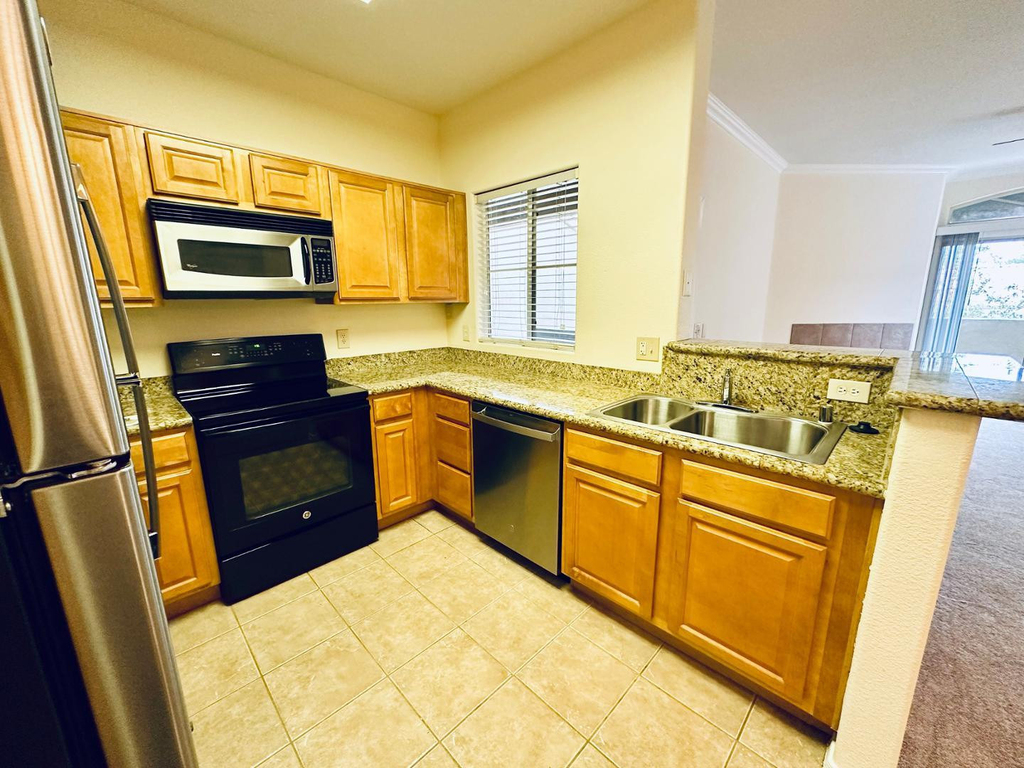 5335 E Shea Boulevard - Photo 7