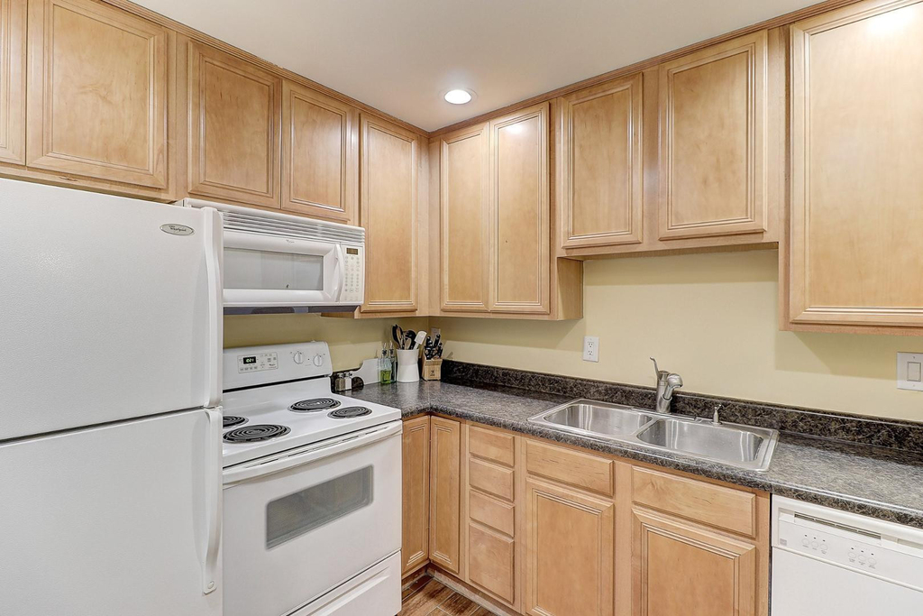 4354 N 82nd Street - Photo 11