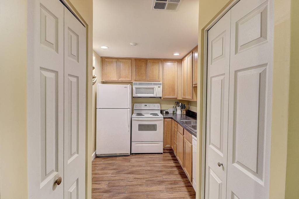 4354 N 82nd Street - Photo 16