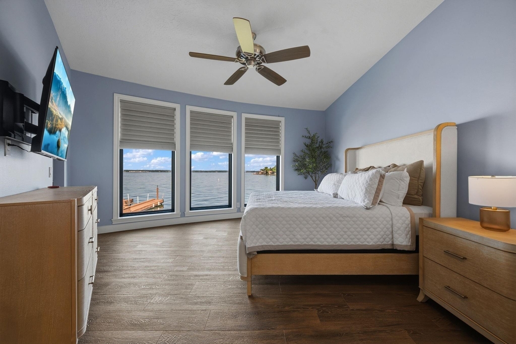 11707 Edgewater Court - Photo 10