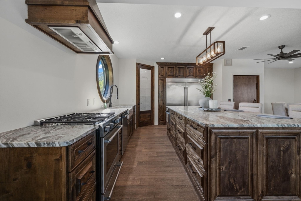 11707 Edgewater Court - Photo 7