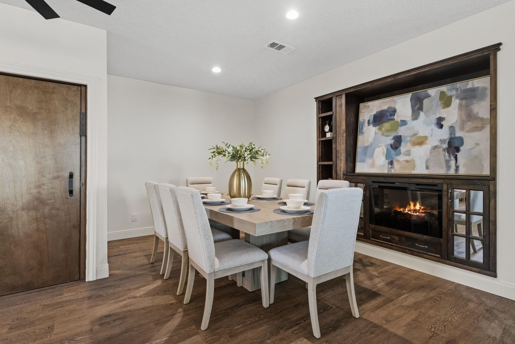11707 Edgewater Court - Photo 5