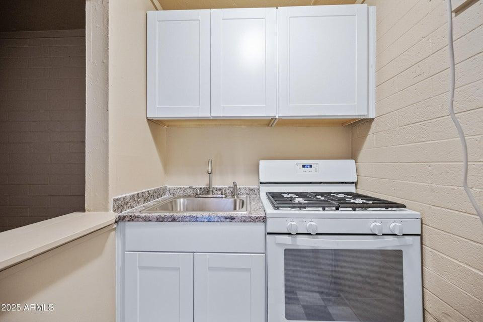 343 W Portland Street - Photo 7