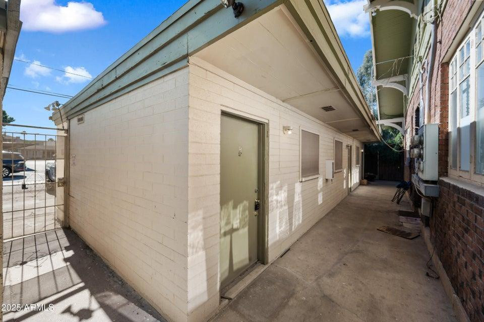 343 W Portland Street - Photo 3