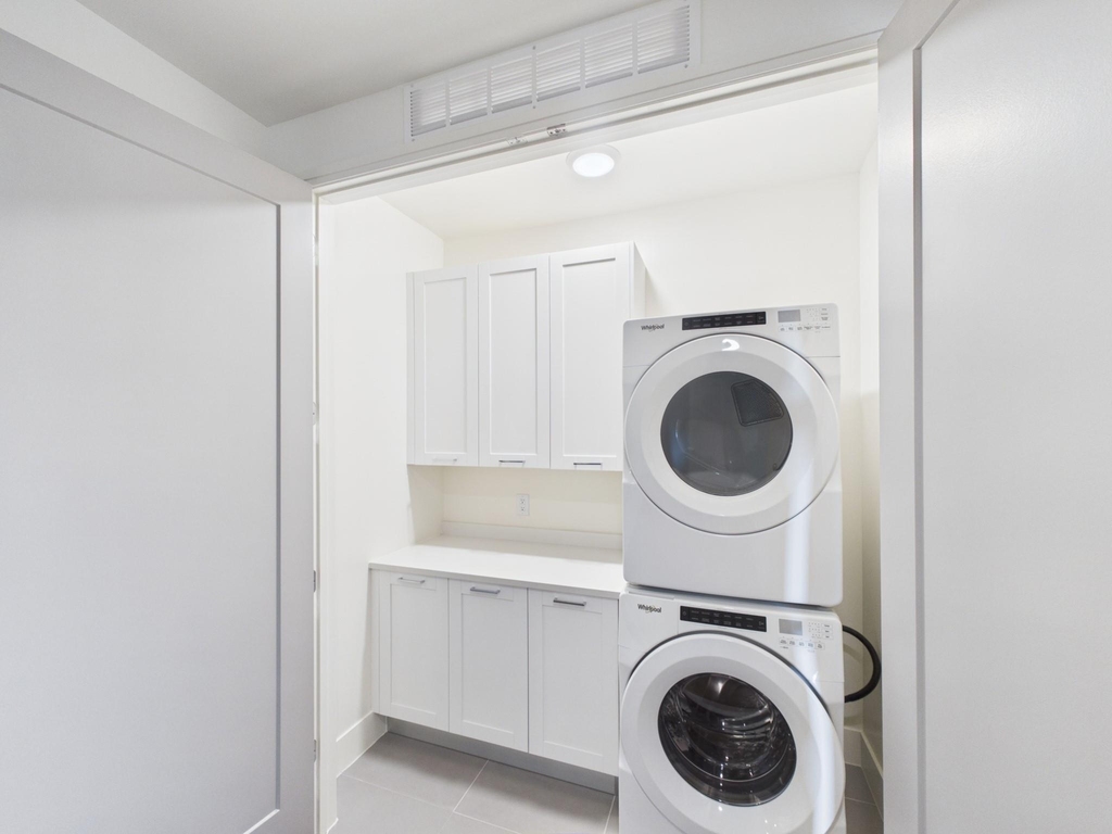929 Westcott Street - Photo 13