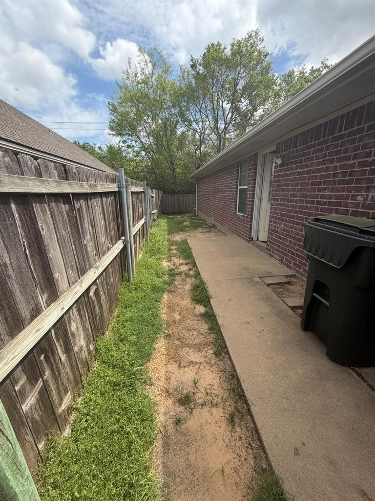 1437 Western Oaks Court - Photo 9