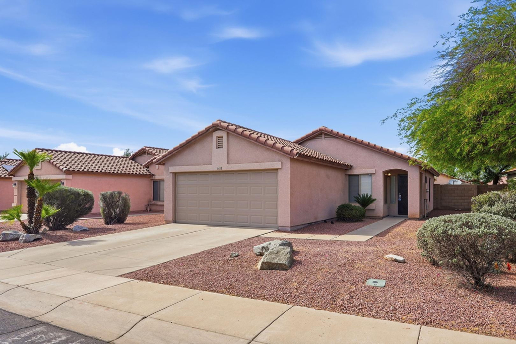 15033 W Ventura Street - Photo 1