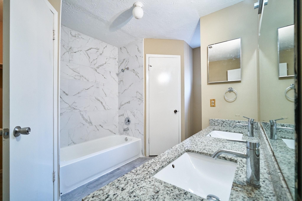 10235 Gulfstream Lane - Photo 13