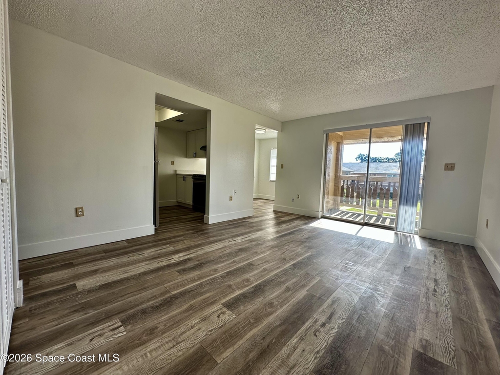 265 Ulster Court - Photo 1