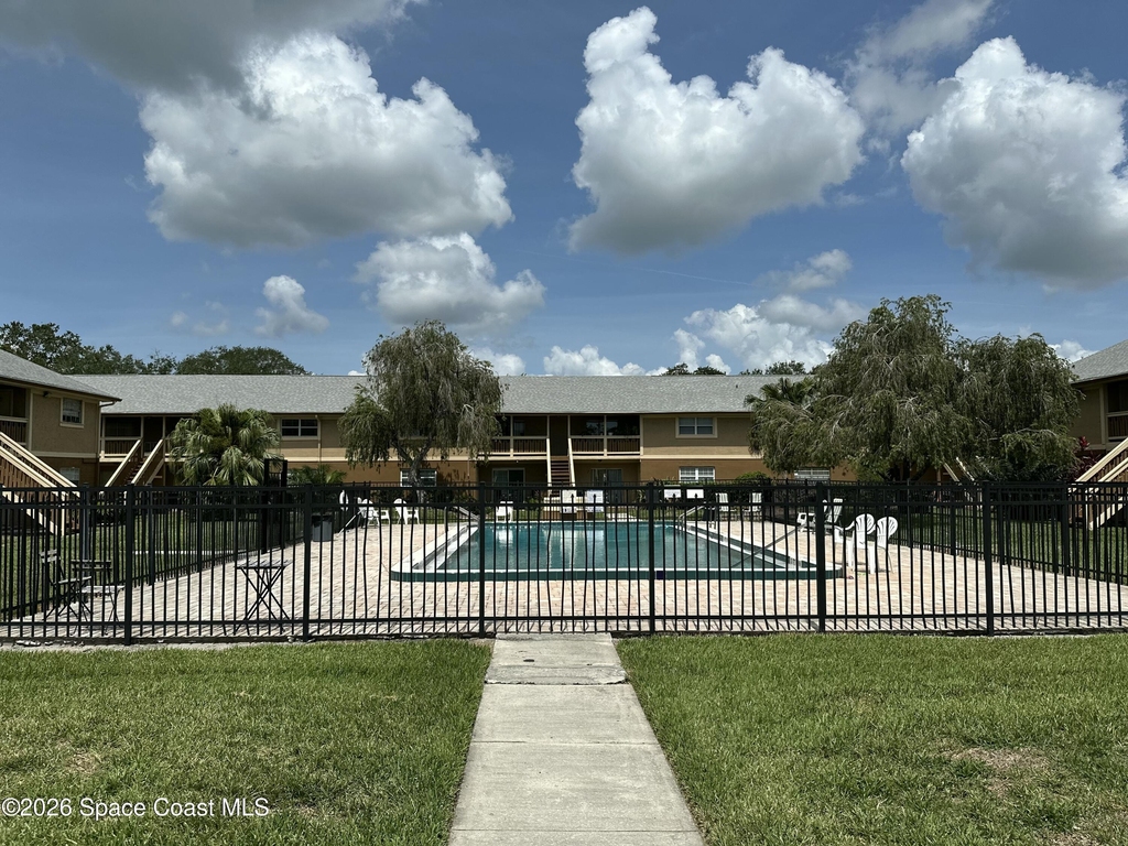 265 Ulster Court - Photo 13