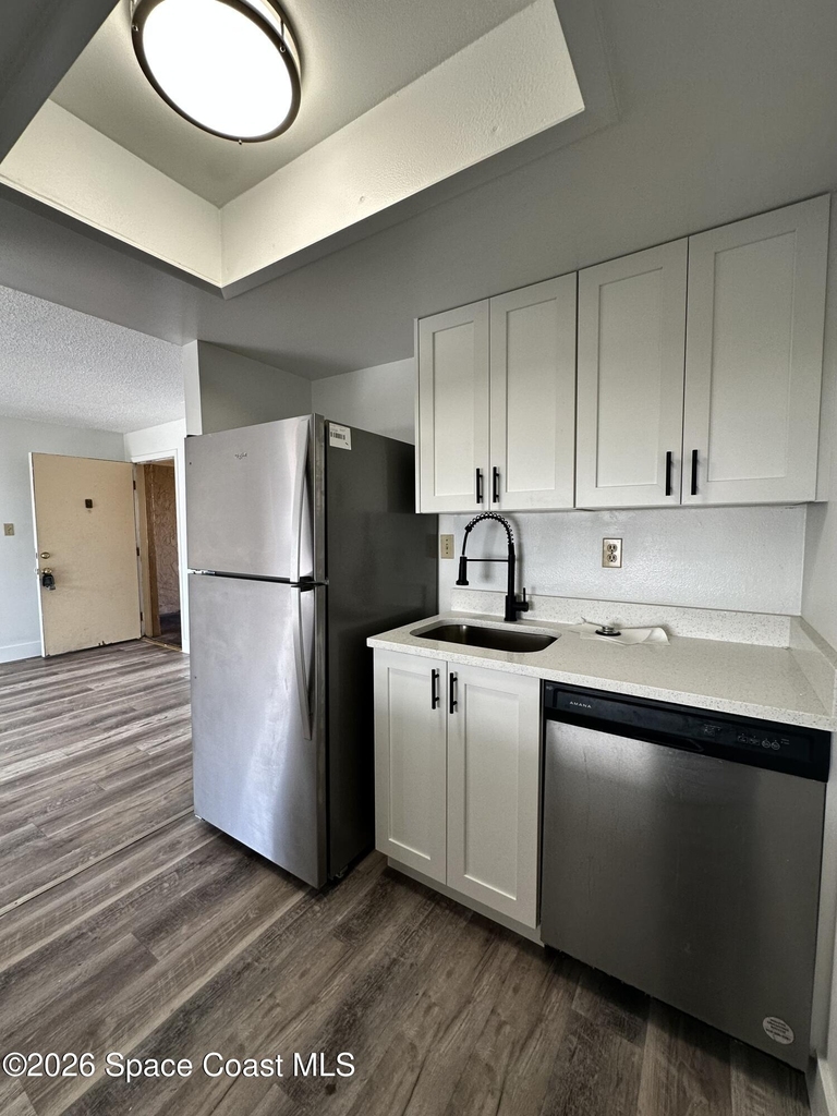 265 Ulster Court - Photo 3