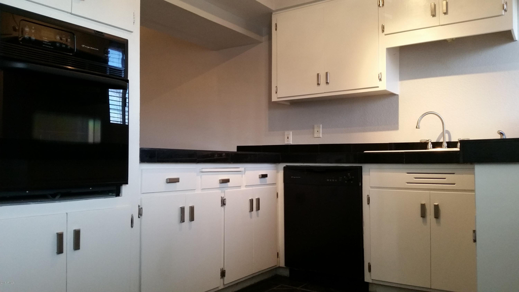 6501 N 17th Avenue - Photo 8