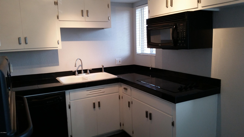 6501 N 17th Avenue - Photo 9