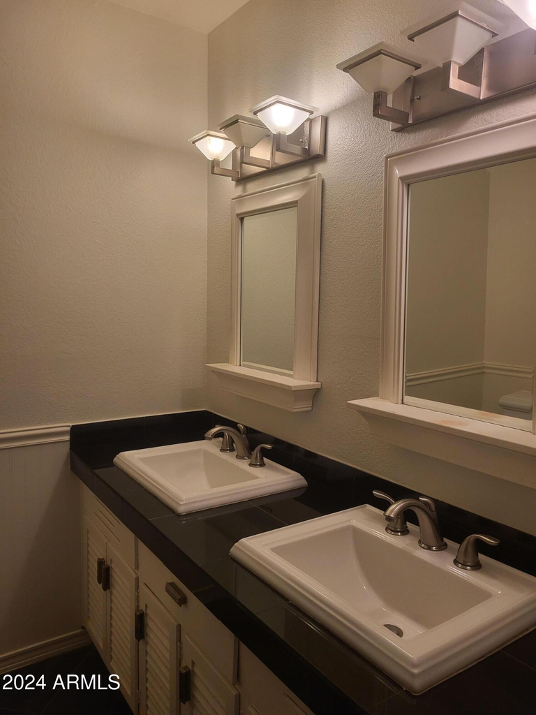 6501 N 17th Avenue - Photo 20