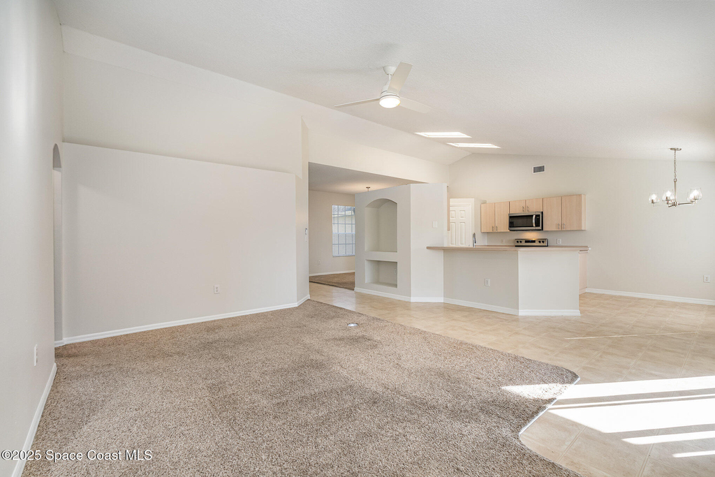 1198 Kenmore Street Nw - Photo 9