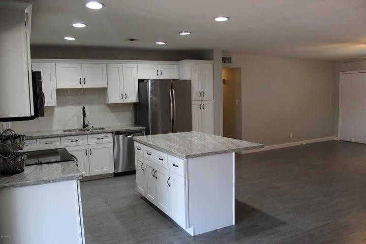 757 E Loyola Drive - Photo 2