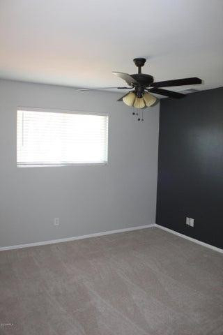 757 E Loyola Drive - Photo 9