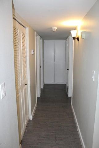 757 E Loyola Drive - Photo 6