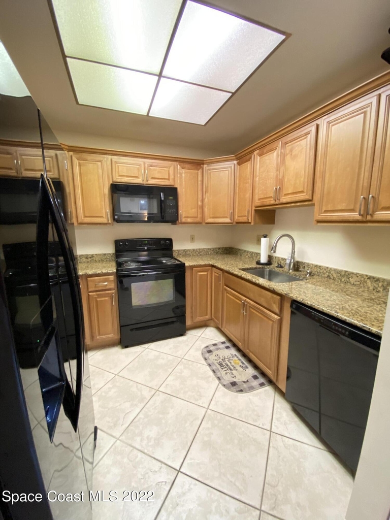 333 N Atlantic Avenue - Photo 8