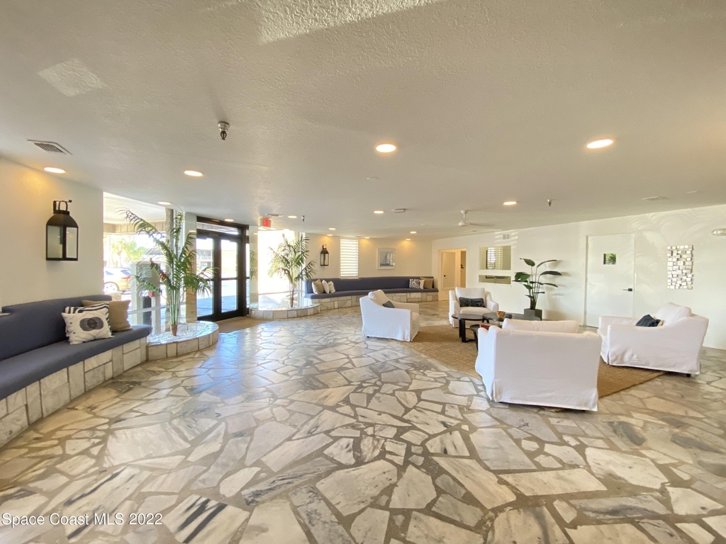 333 N Atlantic Avenue - Photo 1