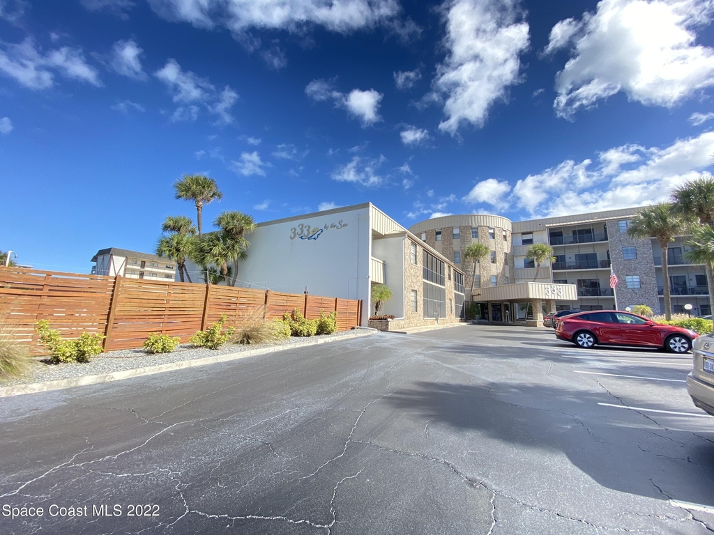 333 N Atlantic Avenue - Photo 0