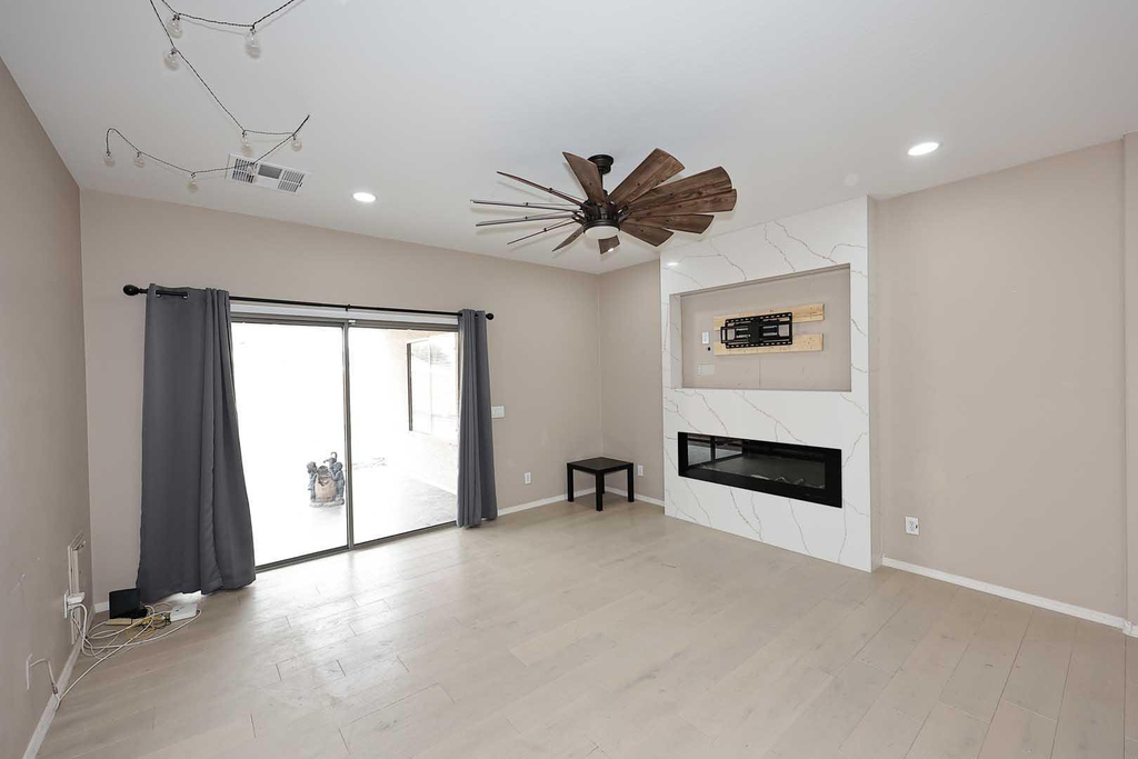36950 W Mondragone Lane - Photo 18