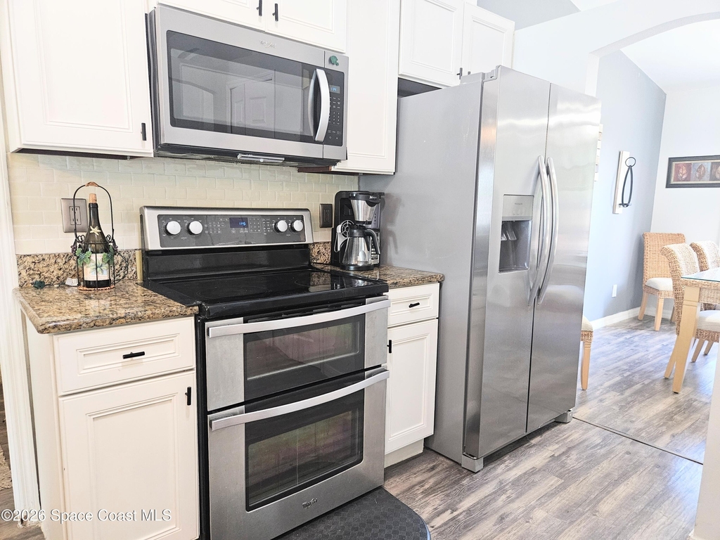 4855 Balfern Street - Photo 6