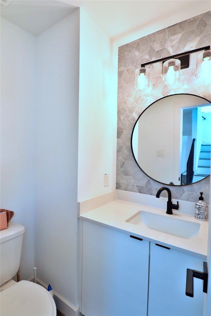 2637 Jackson Street - Photo 16
