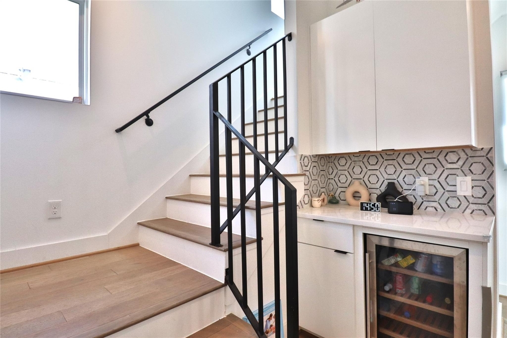 2637 Jackson Street - Photo 14