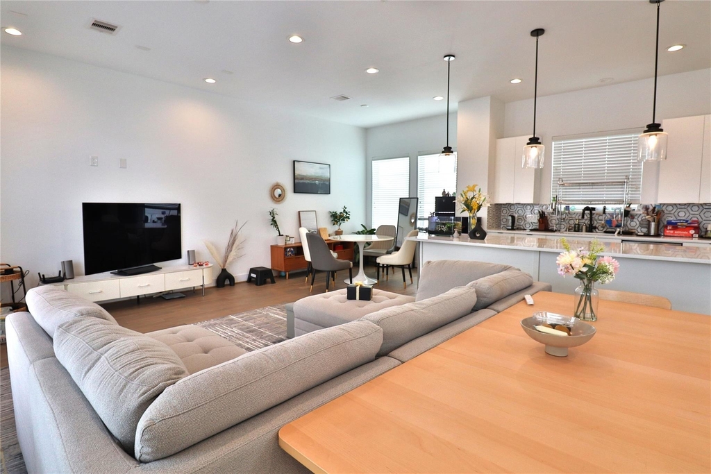 2637 Jackson Street - Photo 7