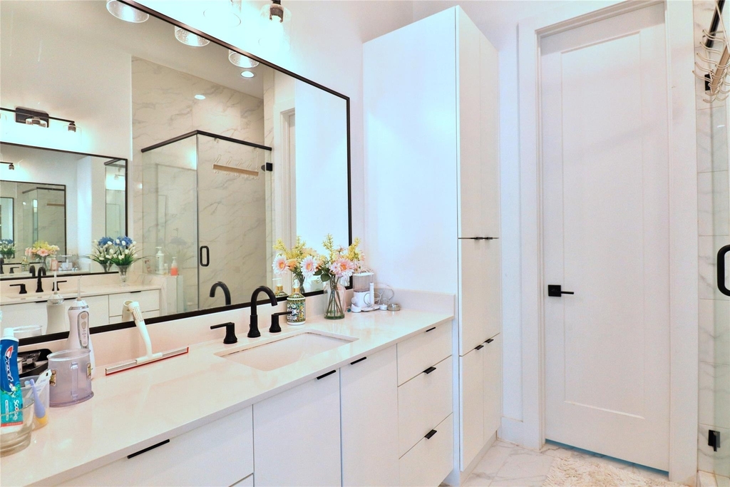 2637 Jackson Street - Photo 22