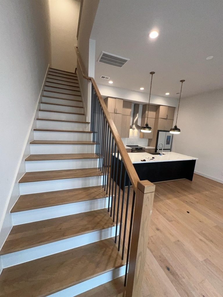 2414 Gray Street - Photo 3