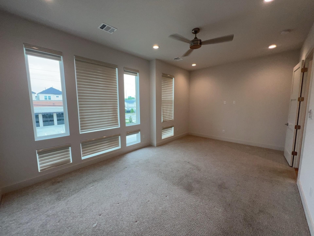 2414 Gray Street - Photo 5