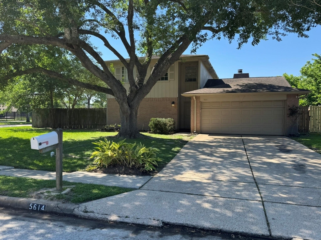 5614 Country Green Street - Photo 3