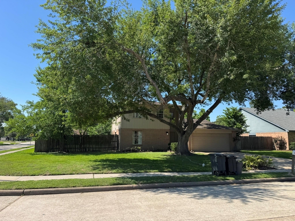 5614 Country Green Street - Photo 1
