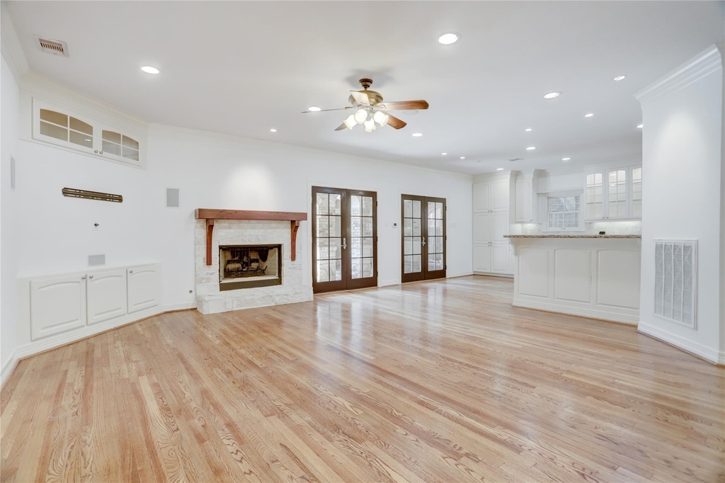 6341 Mercer Street - Photo 6