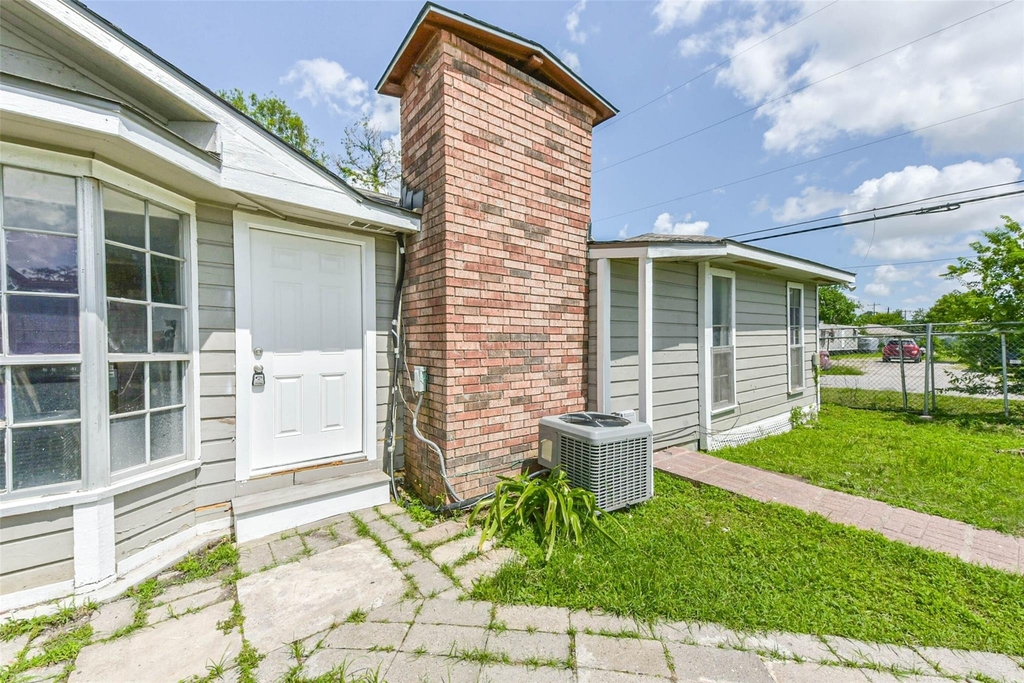 14249 Brownsville Street - Photo 22