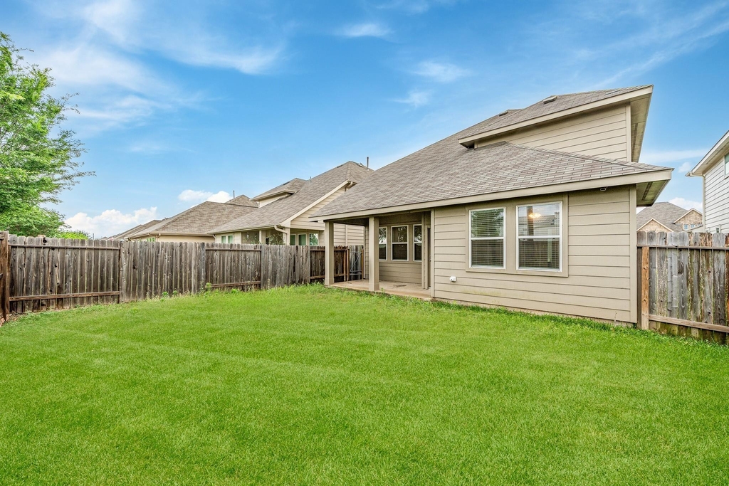 13826 Andover Park Drive - Photo 5