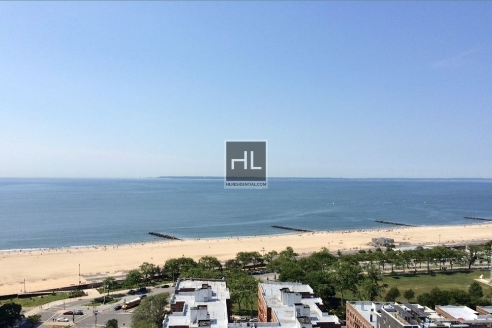 Ocean Parkway - Photo 4