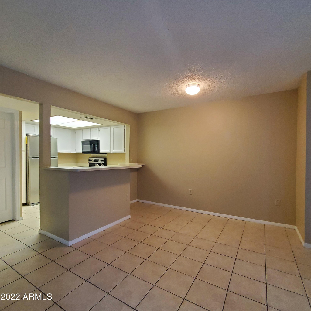 1645 W Baseline Road - Photo 7