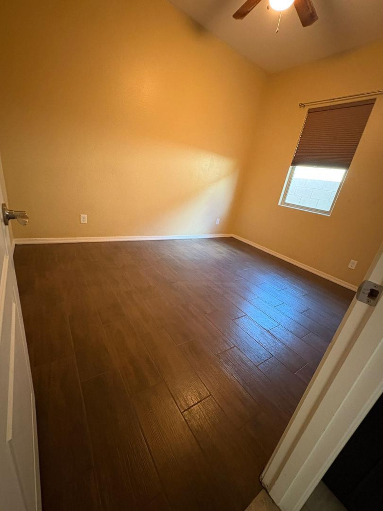 5434 S Forest Avenue - Photo 9